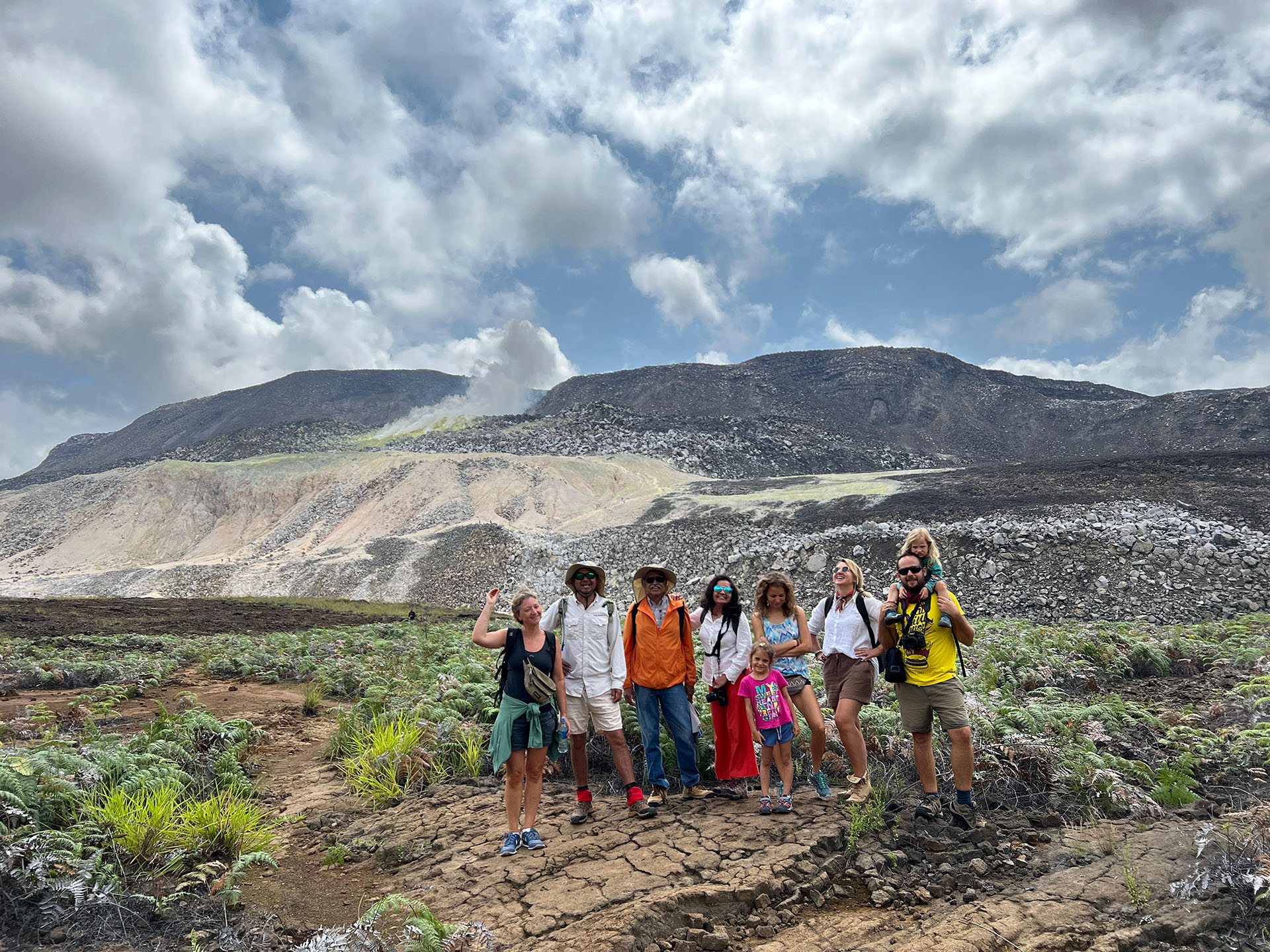 tour minas de azufre isabela galapagos