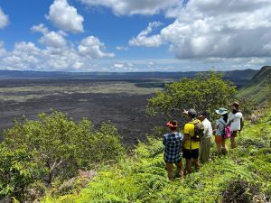 tour minas de azufre isabela galapagos