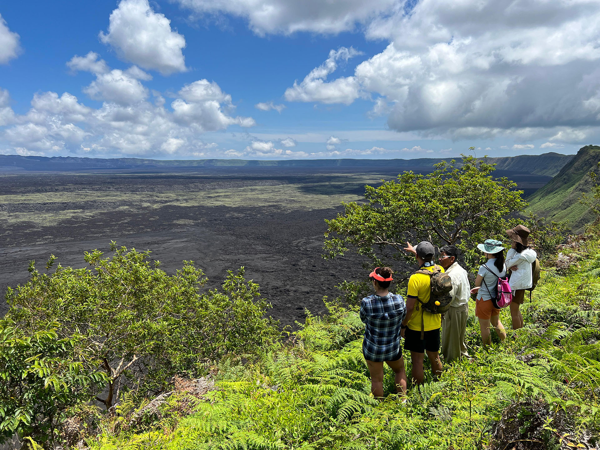 tour minas de azufre isabela galapagos